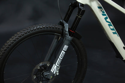 Bicicleta de Montaña Asistida Doble Suspensión Pivot Cycles Shuttle AM 29" Talla X-Large (2024) Seminueva