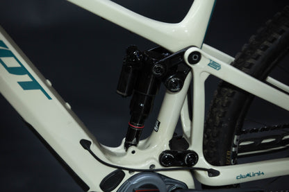 Bicicleta de Montaña Asistida Doble Suspensión Pivot Cycles Shuttle AM 29" Talla X-Large (2024) Seminueva