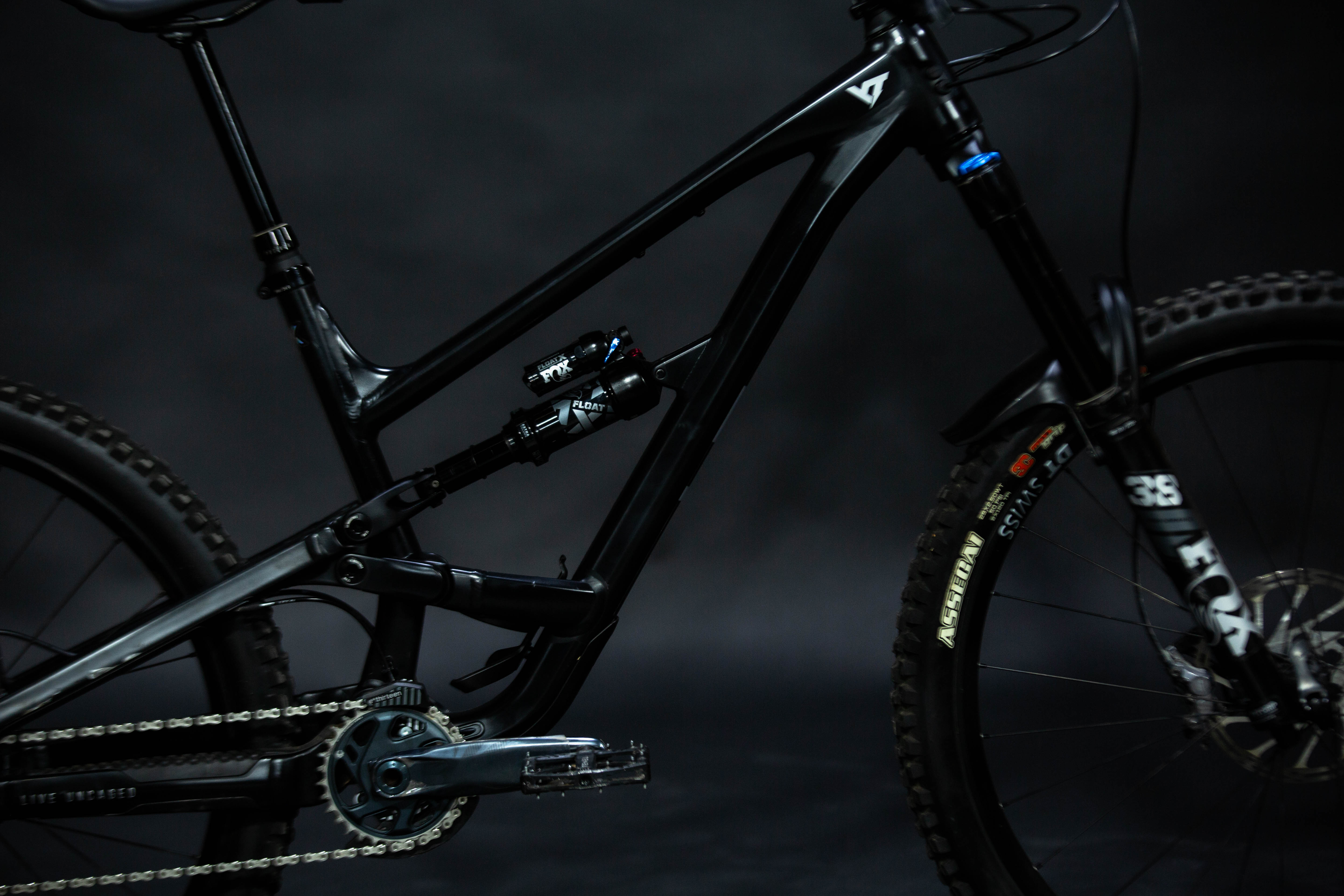 Bicicleta de Montaña Doble Suspension YT Capra Rodado 29/27.5" Talla Large (2021) Seminueva