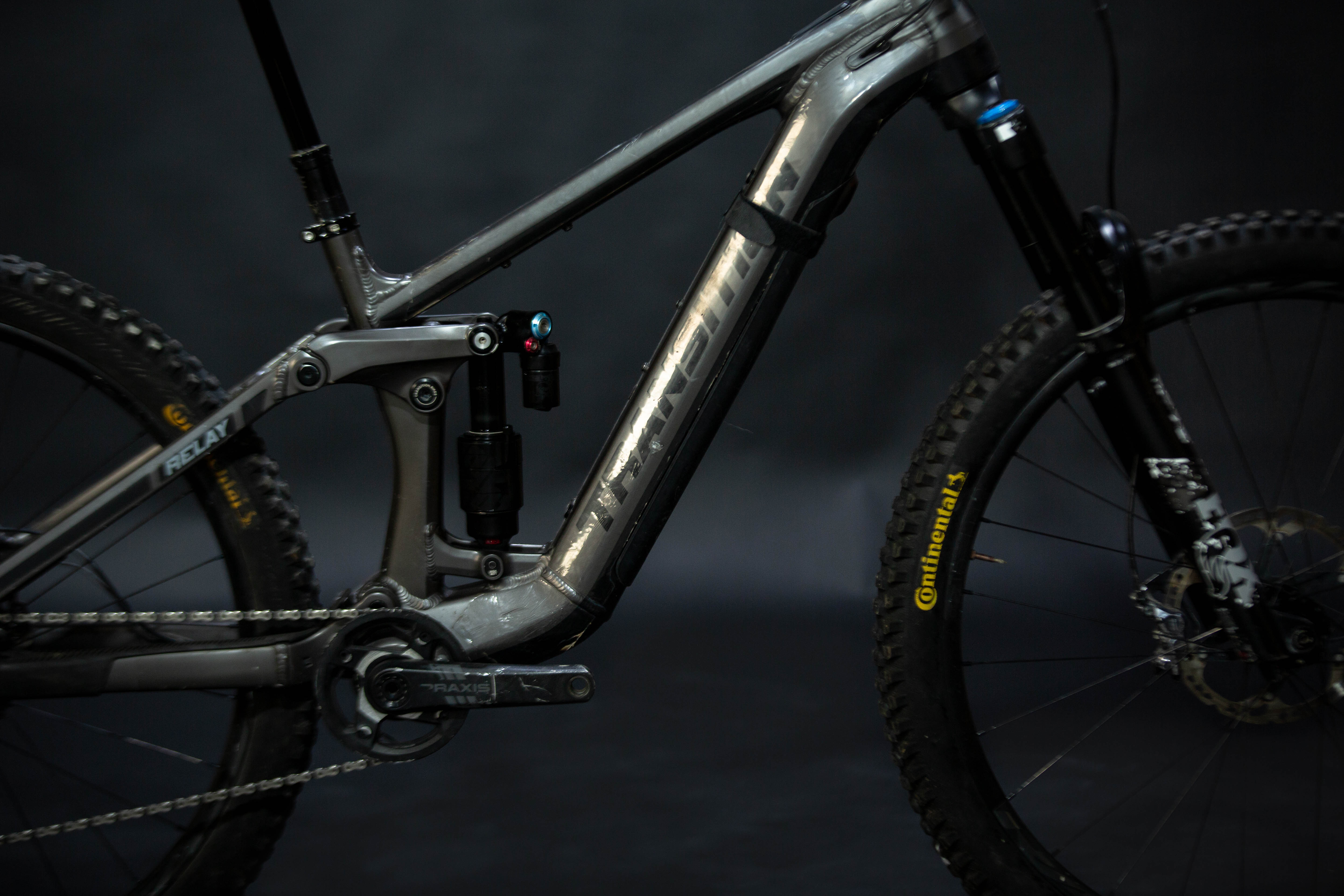 Bicicleta De Montaña Asistida Doble Suspension Transition Relay 29" Talla Medium (2023) Seminueva