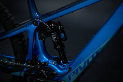 Bicicleta de Montaña Asistida Doble Suspensión Pivot Cycles Shuttle LT 29" Talla Large (2022) Seminueva