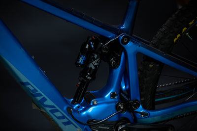 Bicicleta de Montaña Asistida Doble Suspensión Pivot Cycles Shuttle LT 29" Talla Large (2022) Seminueva