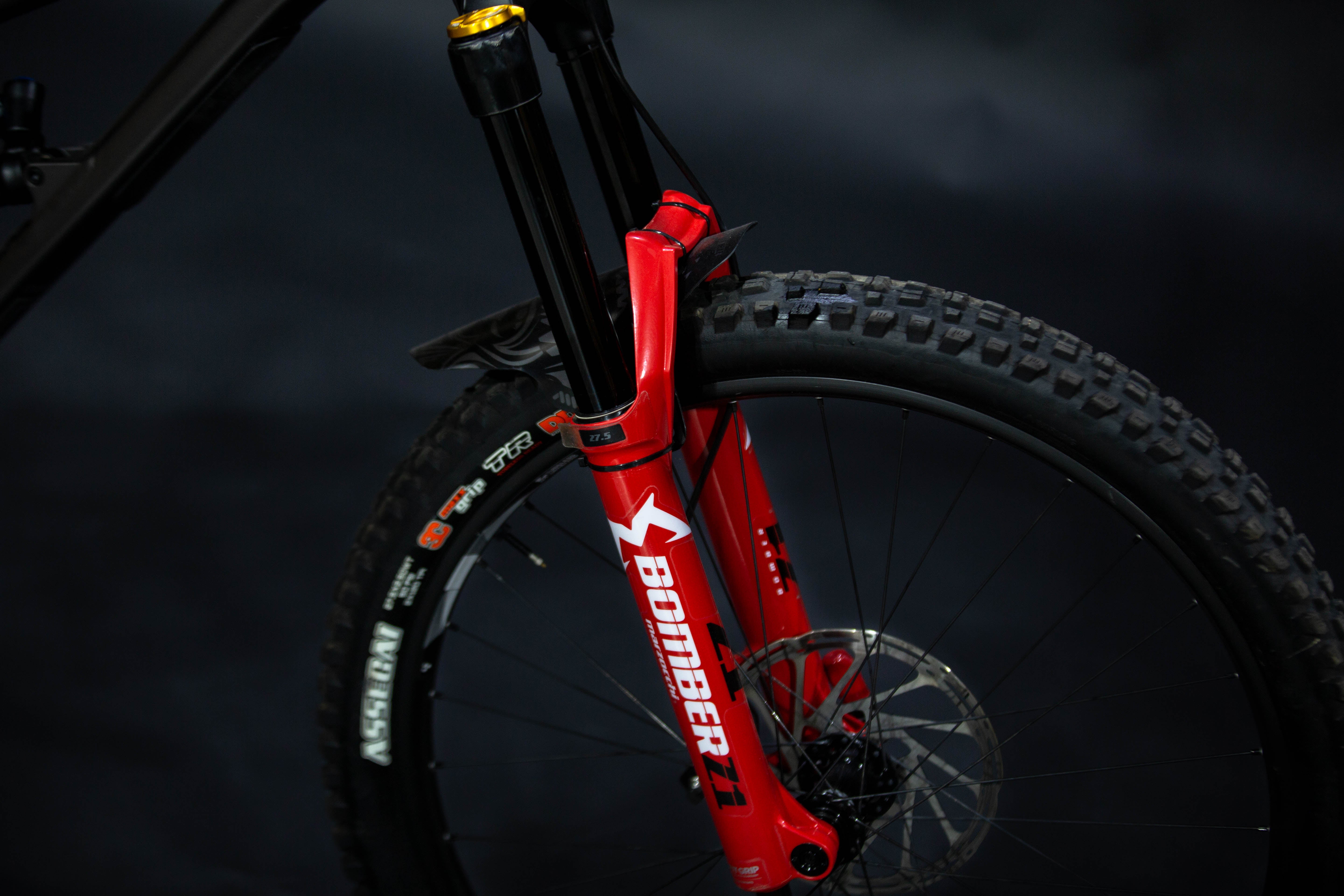 Bicicleta de Montaña Doble Suspension Commencal Clash 27.5" Talla Large (2024) Seminueva