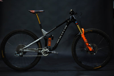 Bicicleta de Montaña Doble Suspensión Marin Bikes Alpine Carbon 29" Talla Large (2023) Seminueva