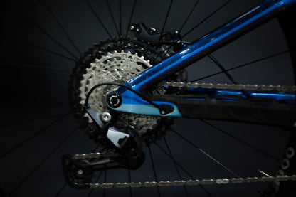 Bicicleta de Montaña Asistida Doble Suspensión Pivot Cycles Shuttle LT 29" Talla Small (2023) Seminueva