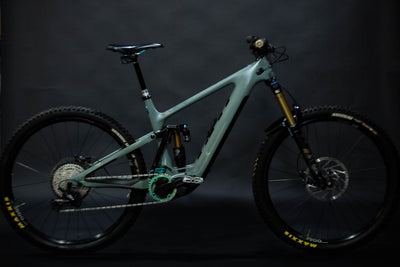 Bicicleta de Montaña asistida Doble Suspension YT E160 Talla Large (2023) Seminueva