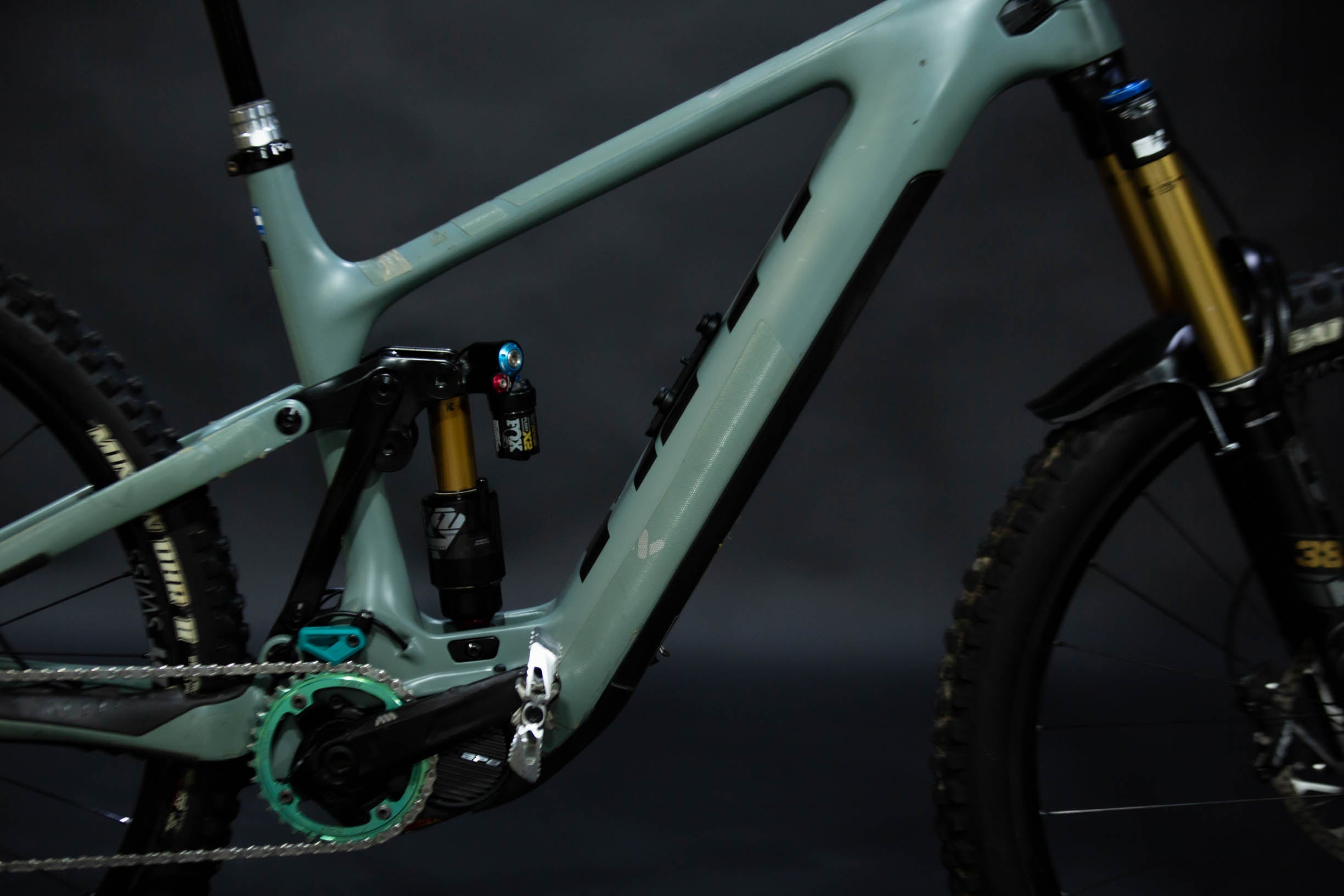 Bicicleta de Montaña asistida Doble Suspension YT E160 Talla Large (2023) Seminueva