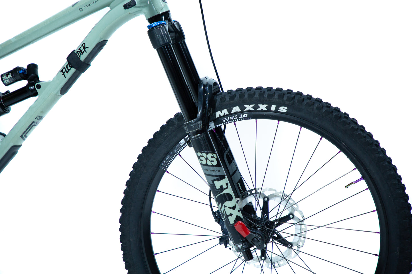 Bicicleta de Montaña Doble Suspension Commencal Clash 27.5" Talla Large (2021) Seminueva