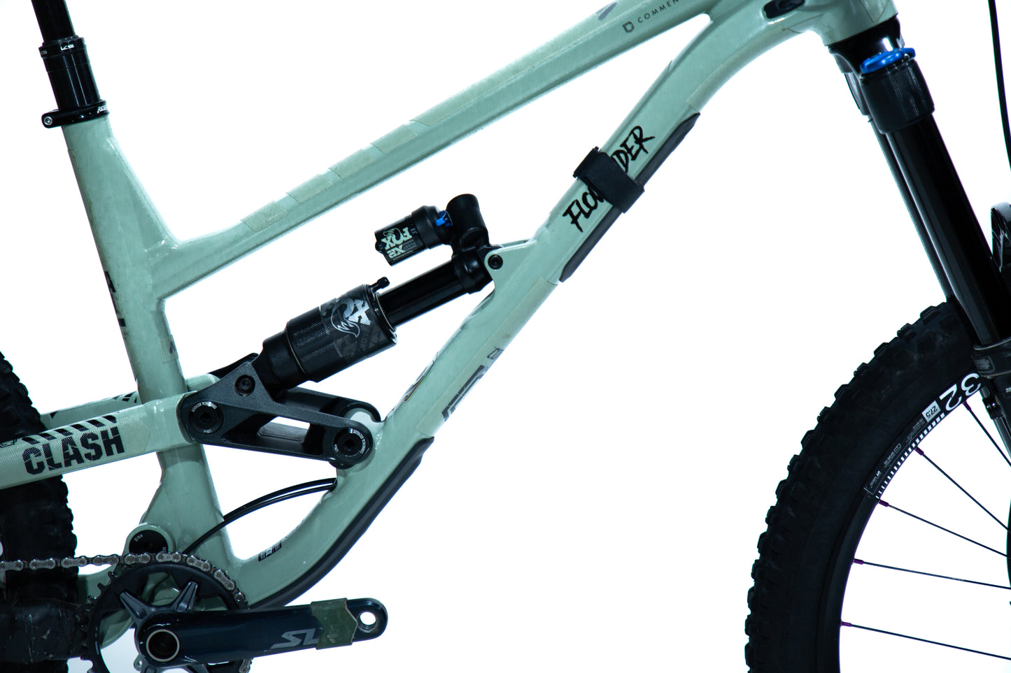 Bicicleta de Montaña Doble Suspension Commencal Clash 27.5" Talla Large (2021) Seminueva