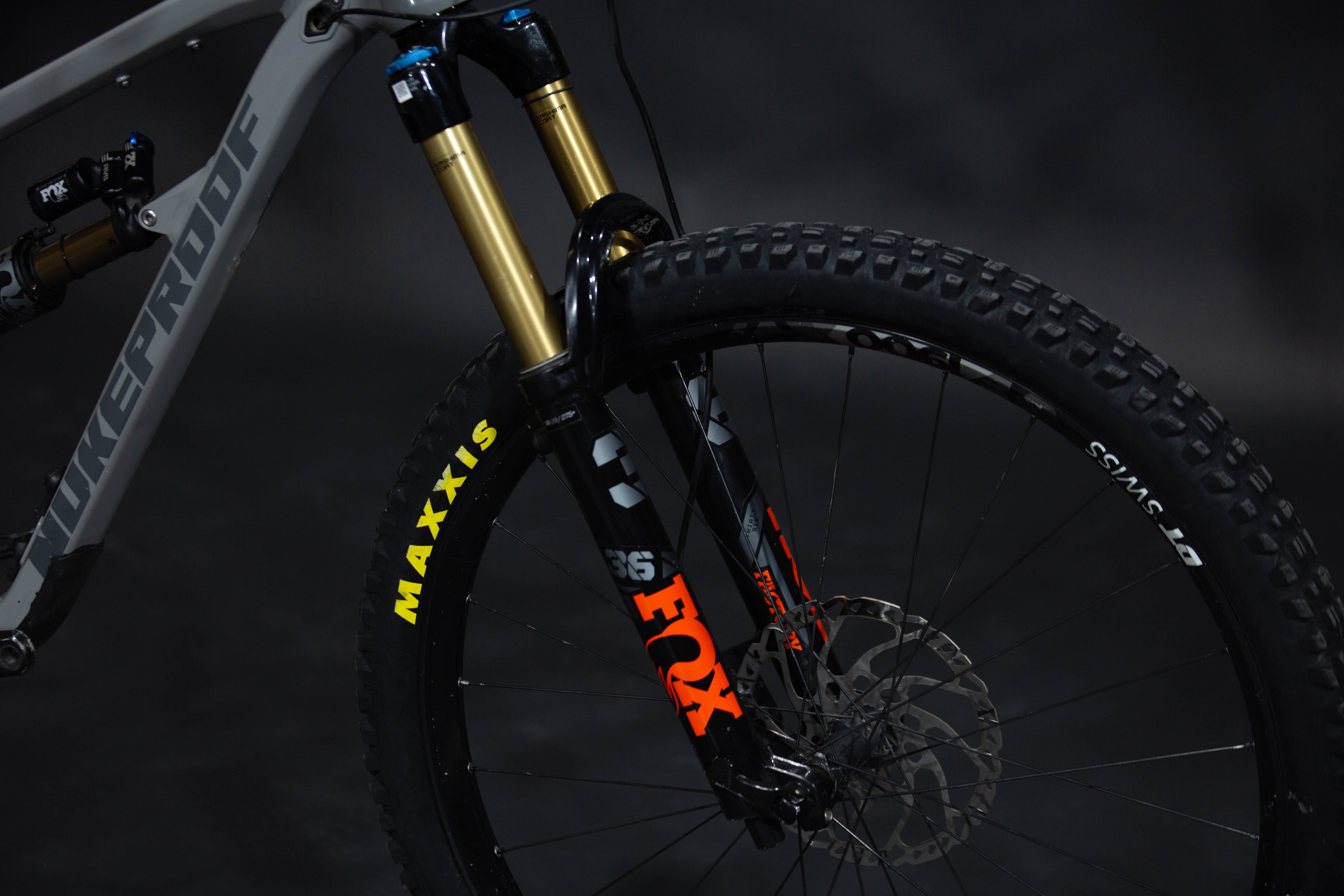 Bicicleta De Montaña Doble Suspension Nukeproof Mega 29/27.5" Talla Small (2020) Seminueva