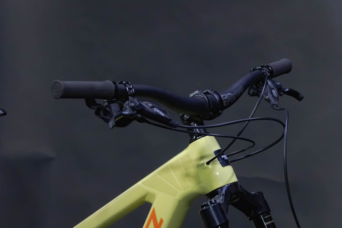 Bicicleta de Montaña Doble Supensión Santa Cruz Nomad C 29/27.5" Talla Medium (2024) Seminueva